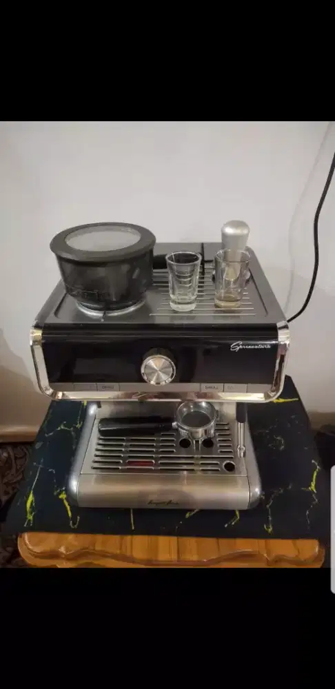 Mesin Kopi Espresso dengan Grinder Kopi Ferratti Ferro FCM-5020