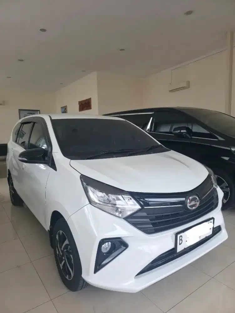 Dijual D. Sigra R 1.2 AT 2023 (low km 5000)