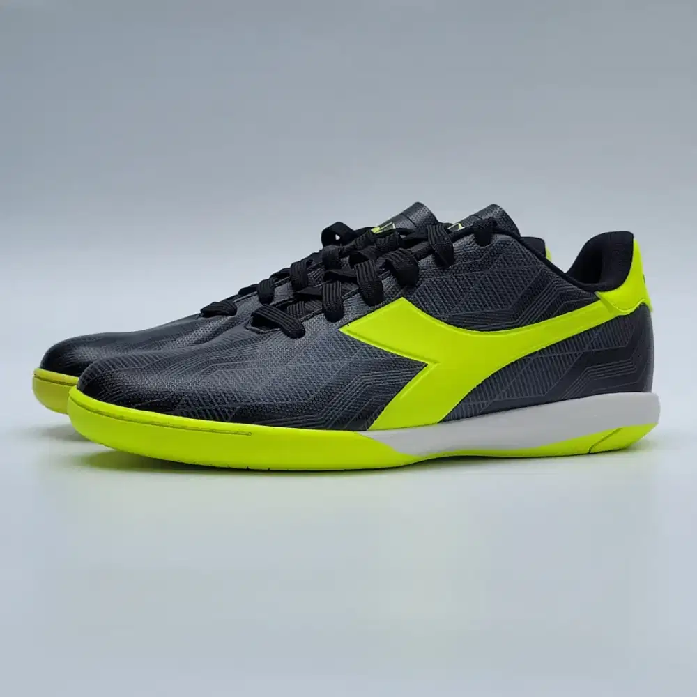 Diadora Harder Original Sepatu Futsal Indoor Soccer Football Black