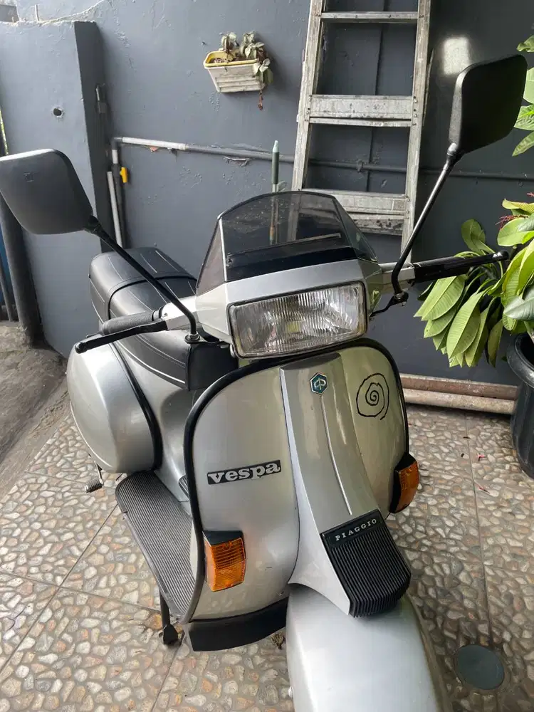Vespa Excel 150