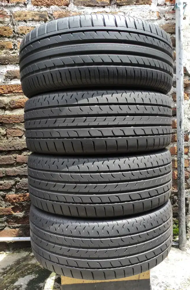 Ban GT & Continental 215/55 R17 (4pc)