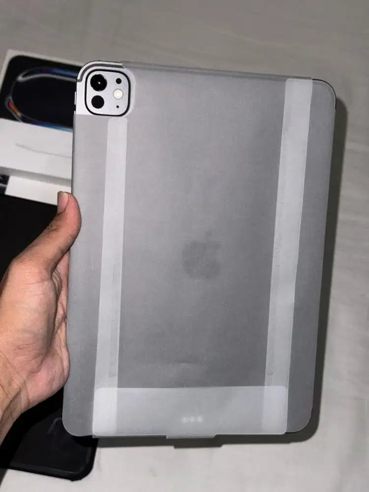 iPad PRO M4 256 GB Garansi 2026 BH 100% Bonus mahal