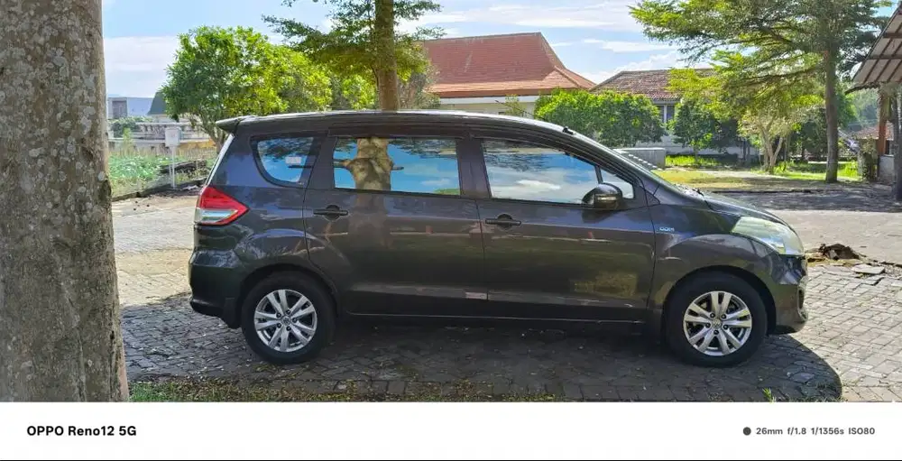 Dijual cepat Mobil Ertiga diesel Turbo Hybrid