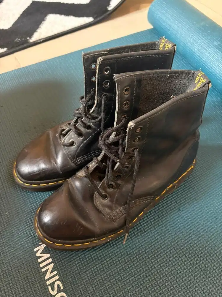 Dr. Martens 1460 Smooth Leather Boots