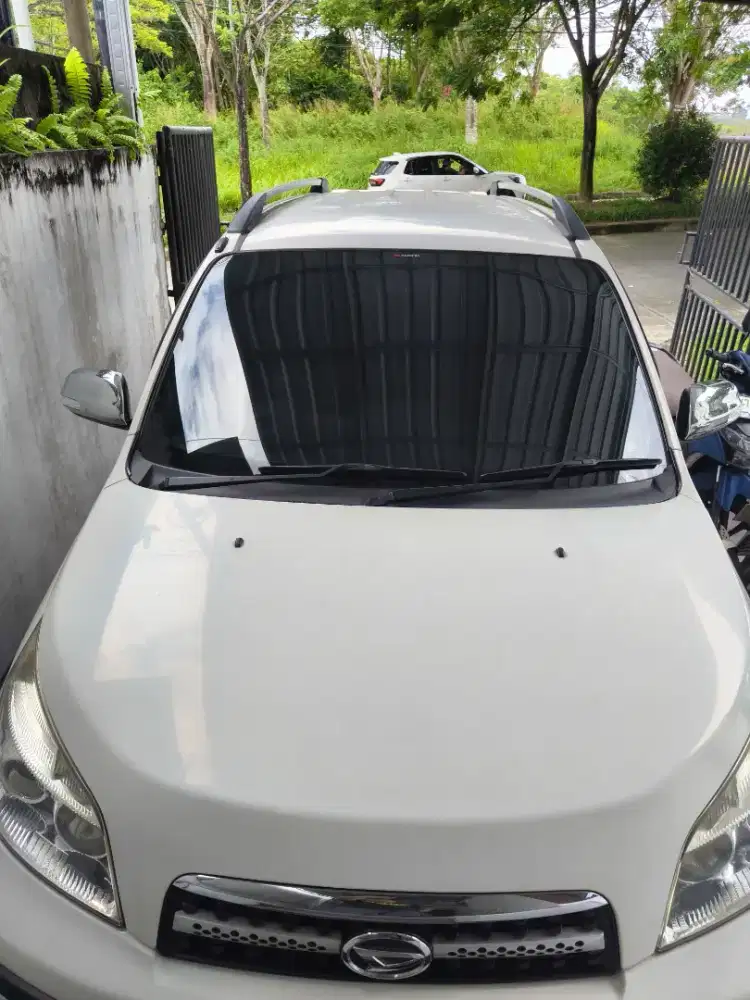 Terios 2015 tx adventure putih ,mulus dan sehat