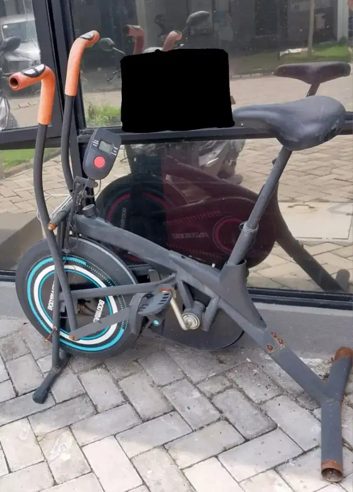 Sepeda statis olahraga