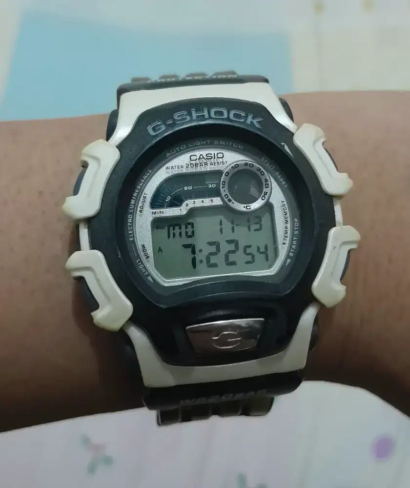 Casio G Shock DW 004