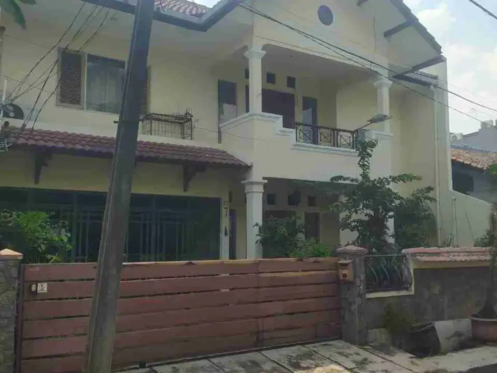 Rumah asri dan nyaman di perumahan pondok jaya Bintaro sektor 3