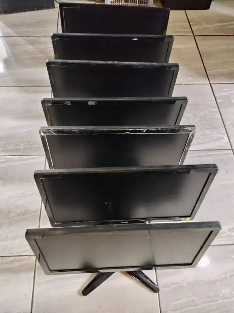Dijual monitor LED 20inch 60unit jernih bersih siap pakai bosku