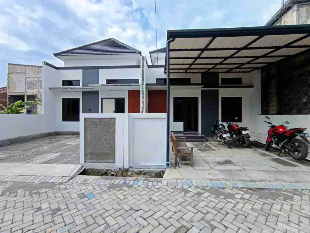 rumah di dolog, belakang kantor kelurahan tlogosari Wetan