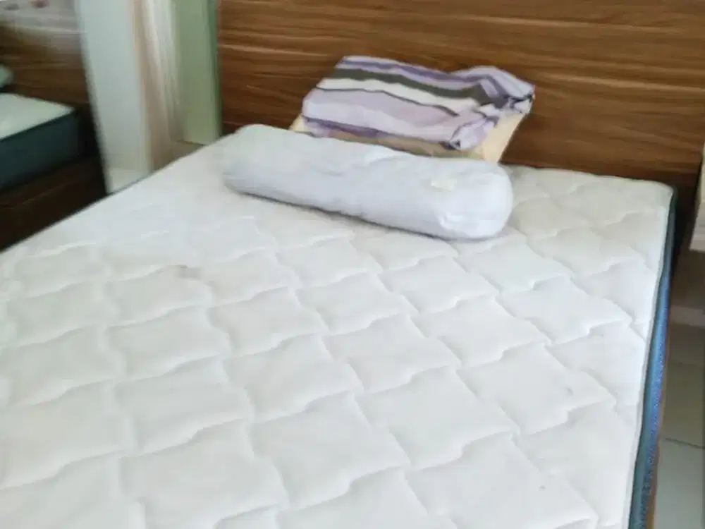 ready disewa unit apartemen green lake sunter,studio furnished,ac dan waterheater,luas 20,lantai tengah