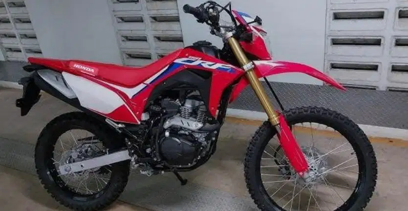Crf 2023 merah putih