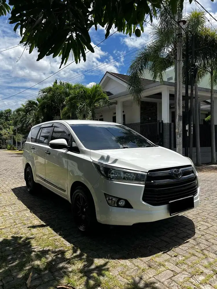 Toyota Kijang Innova Reborn 2.4 V AT 2017 (langka)