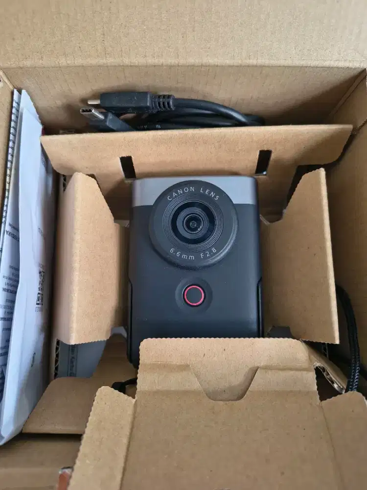 Canon Powershot V10 bekas rasa baru.. fullset