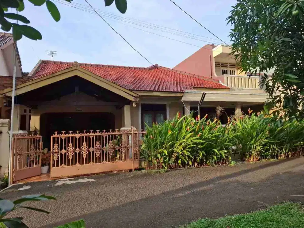 Rumah nyaman strategis dikomplekArean pondok ranji