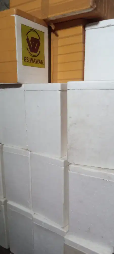 Serofoam box es wawan kecil