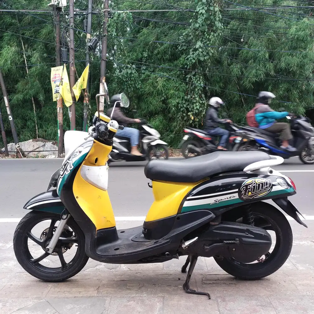 Yamaha Fino Karbu 110 2013 Hitam bagus lengkap