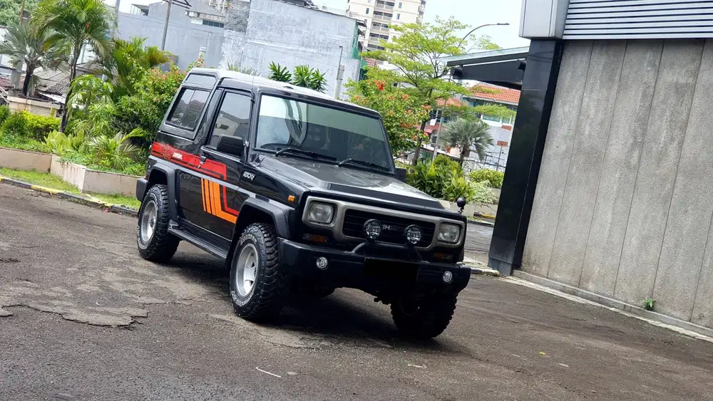 [ 4x4 ] Daihatsu Taft Rocky 4x4 Diesel Hitam NIK 1994/1995