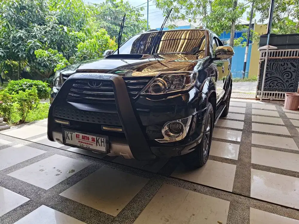 TOYOTA FORTUNER ISTIMEWA