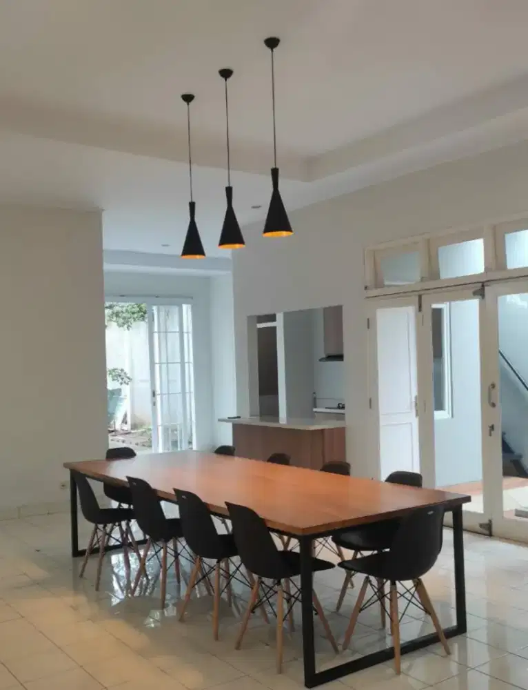 Meja Makan Jati Minimalis