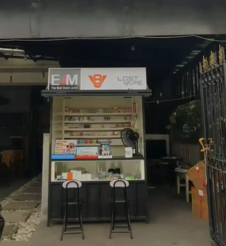 Di cari pegawai wanita