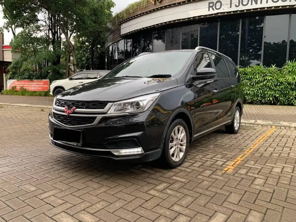 WULING CORTEZ S T LUX+ AT 2021 HITAM KM 82RB