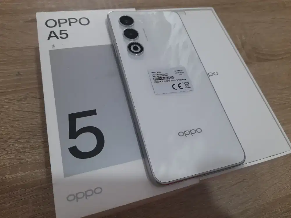Oppo A5-Finger.4G.ram 8GB/128GB.GOLDEN PONSEL