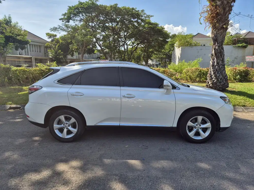 Lexus RX 270 2011 Bensin
