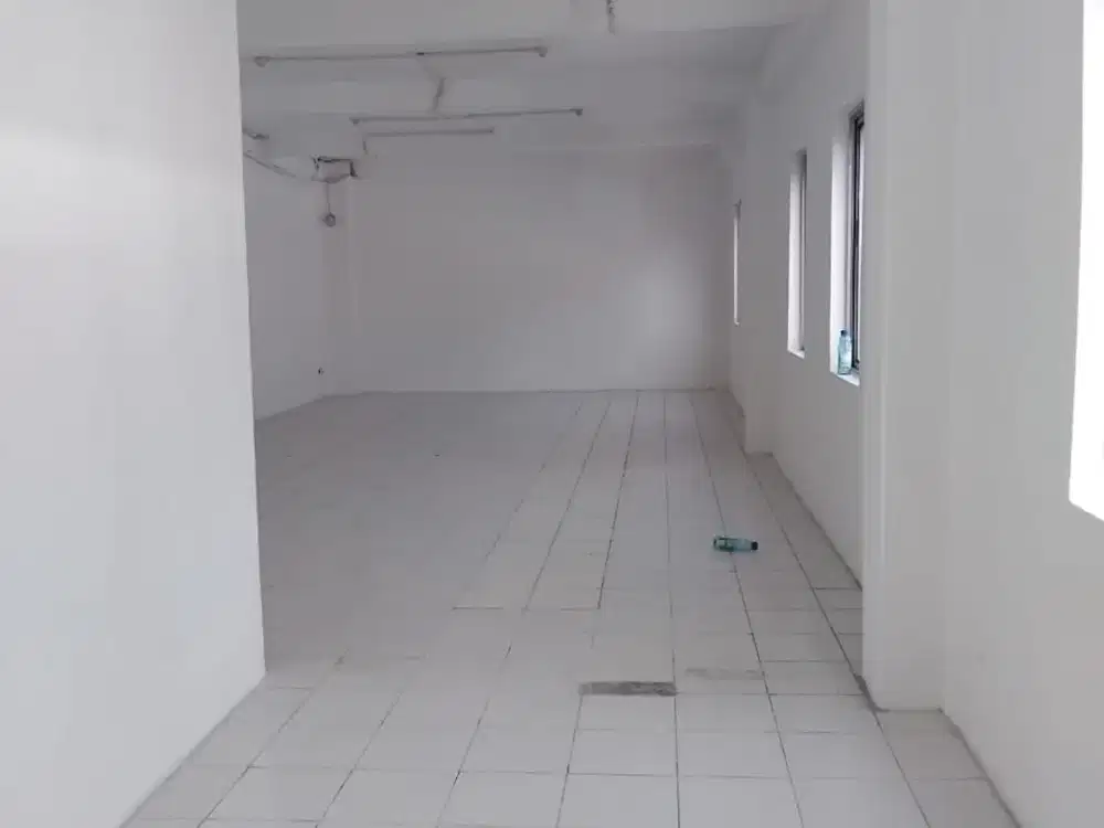 Disewa Gudang Sentra Industri Terpadu PIK Gandeng Elang Laut Uk 920m2 , 3lt  at Jakarta Utara