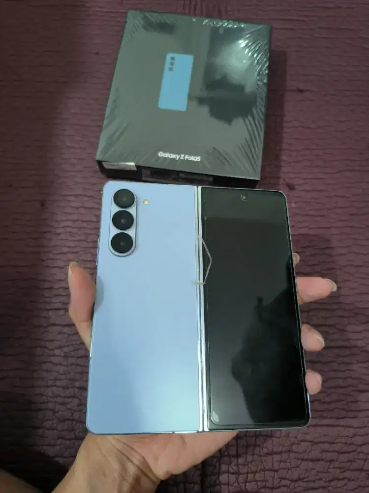 Samsung Z Fold 5 12/512 Sein New 3 Bulan