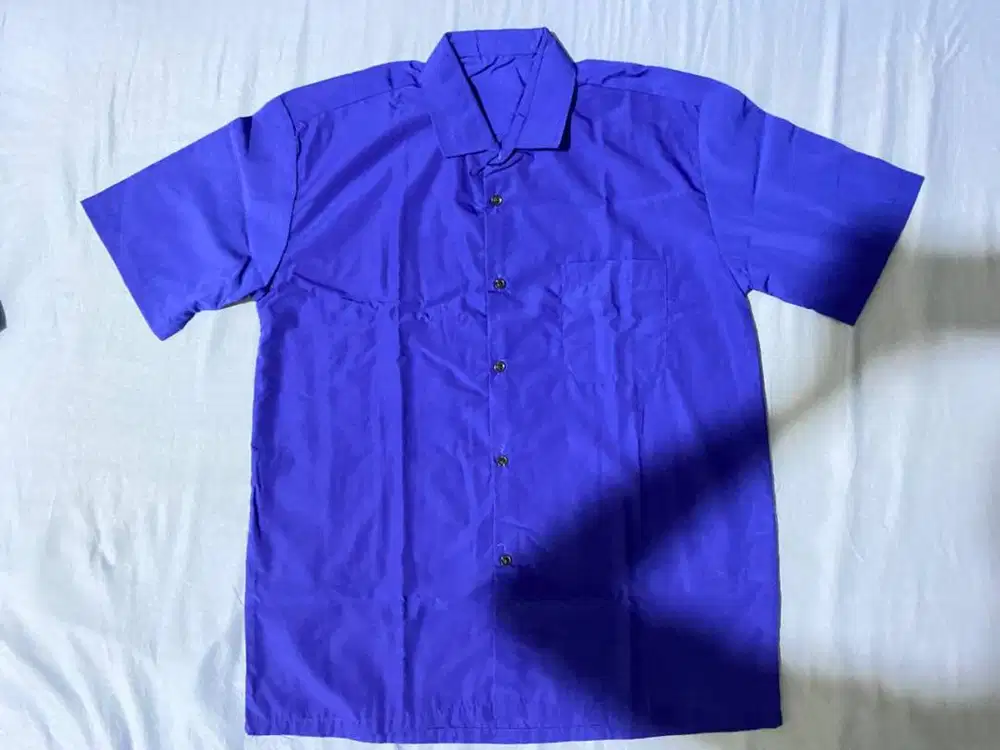 BARU Kemeja Lengan Pendek warna Biru size L