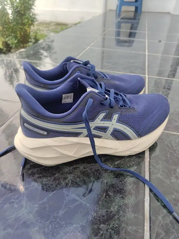 ASICS NOVABLAST 5 BLUE/BIRU UKURAN 42,5 SEPATU