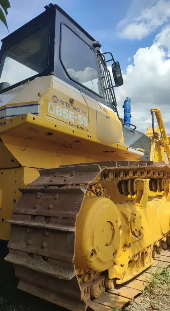 Dozer D85 2020 Kabin
Jual & Rental di Samarinda