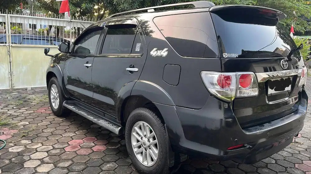 TOYOTA FORTUNER 2013