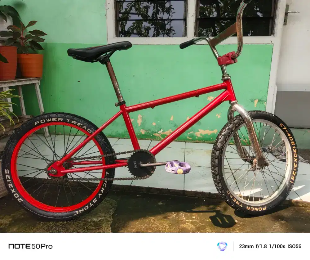 Sepeda BMX uk 20 warna Merah