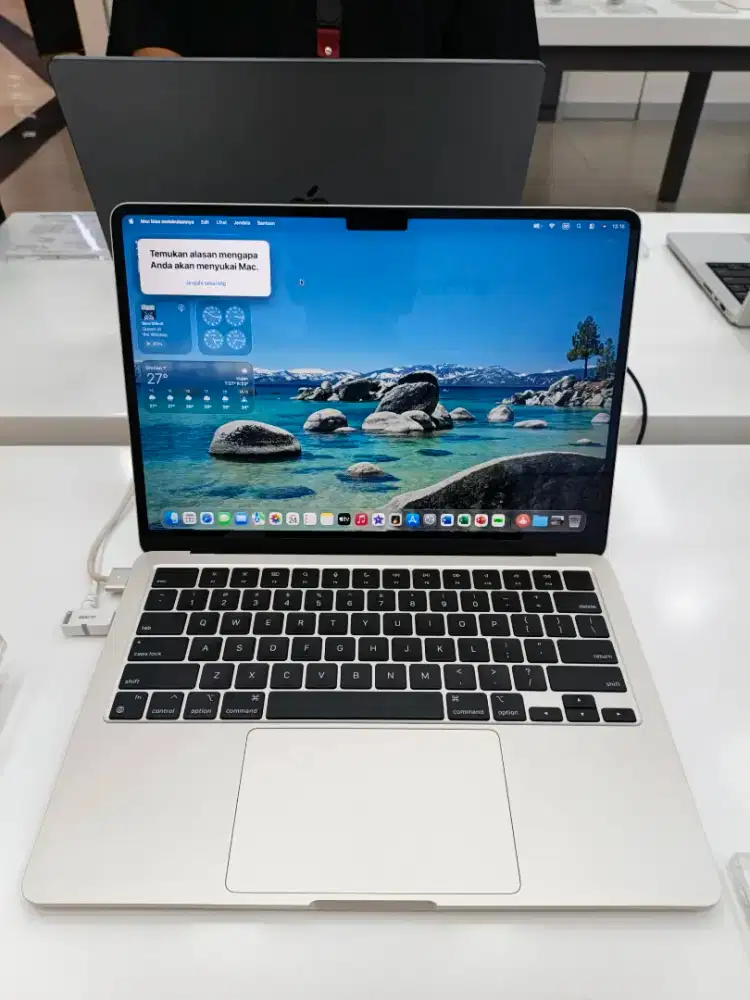 Cicilan Macbook Air (13 inci) mulai dari 800ribuan/bulan