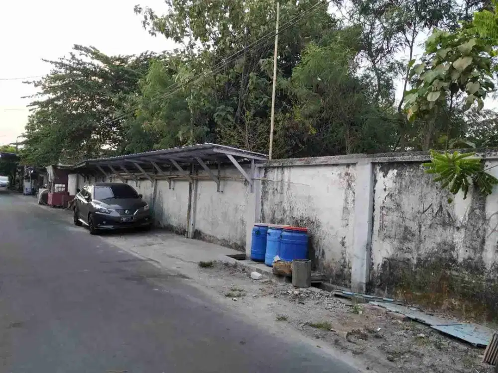 Tanah Luas Dalam Kota Solo Strategis Dekat Stadion Manahan