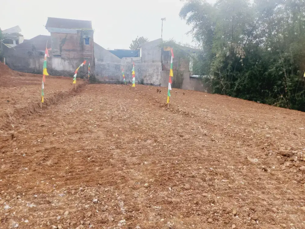 Jual tanah di depan polsek banyumanik