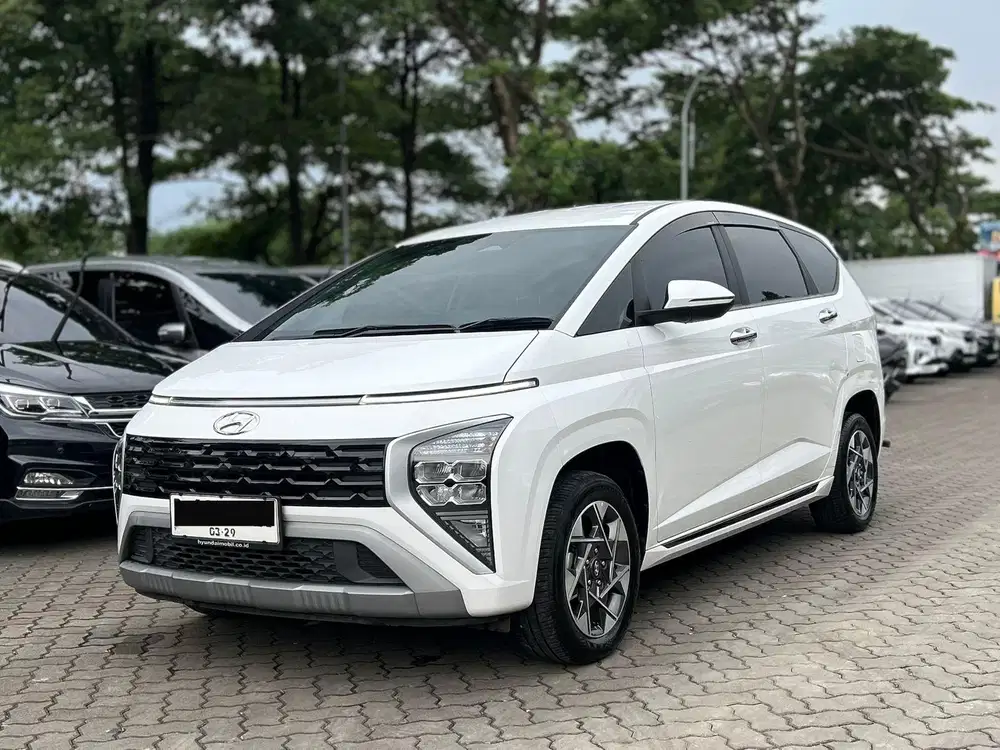 HYUNDAI STARGAZER PRIME AT MATIC 2023 PUTIH KM 7RB LIKE NEW !