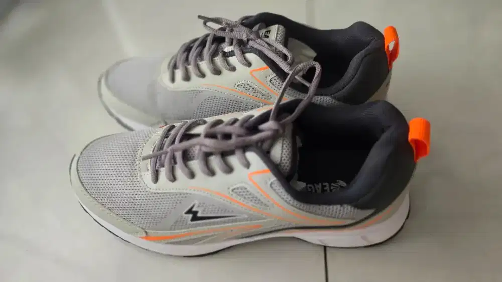 Sepatu Eagle Over Drive