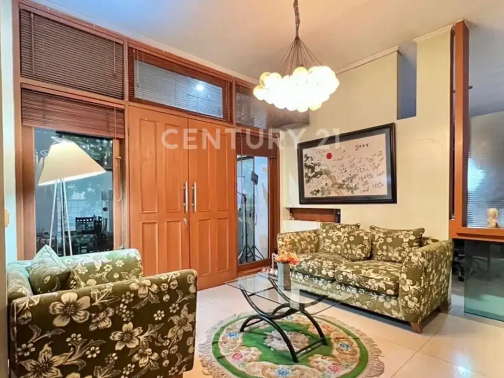 Dijual Rumah HookTerawat Di Lokasi Elite Pondok Indah