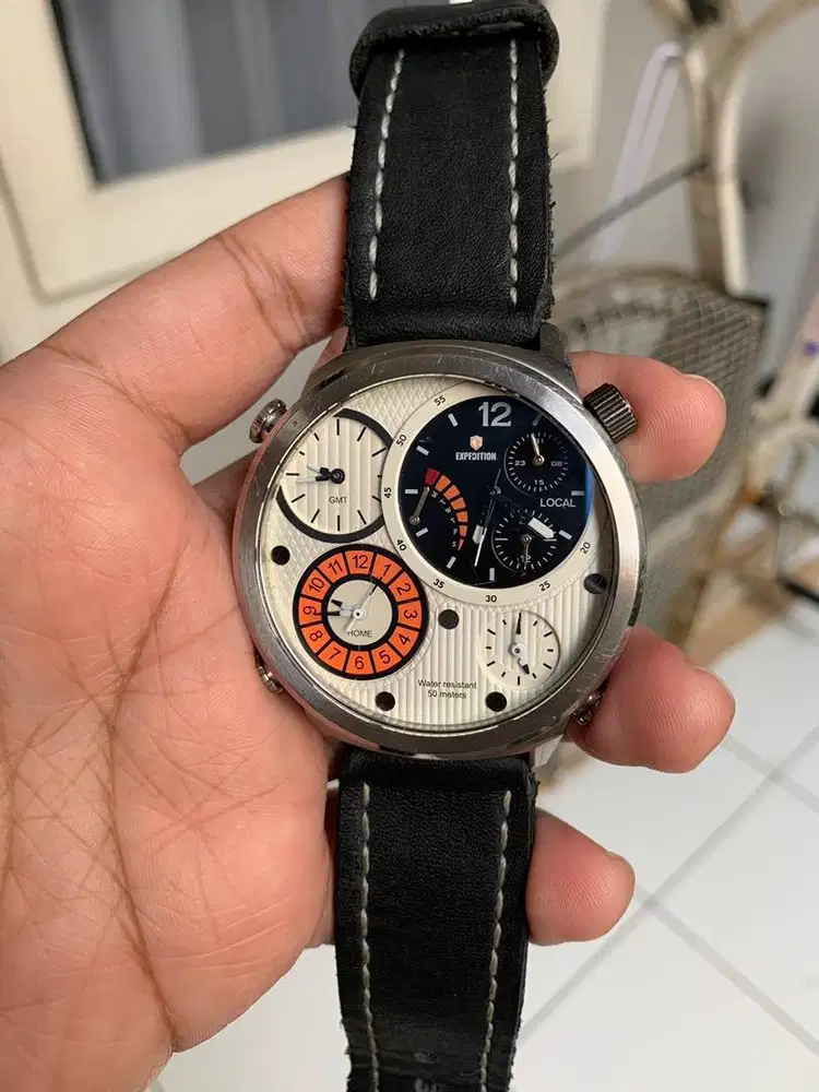 Jam Tangan Expedition