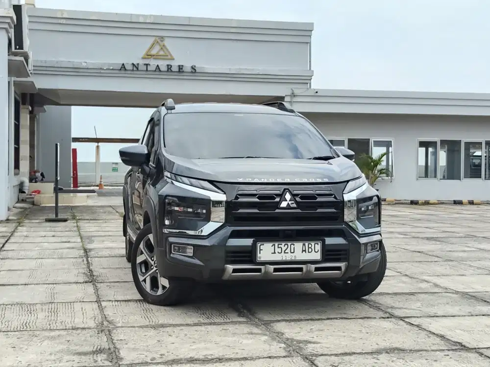 KM 21.000 ANTIK ! PAJAK 11/2026 NEW XPANDER CROSS PREMIUM PACKAGE 2023