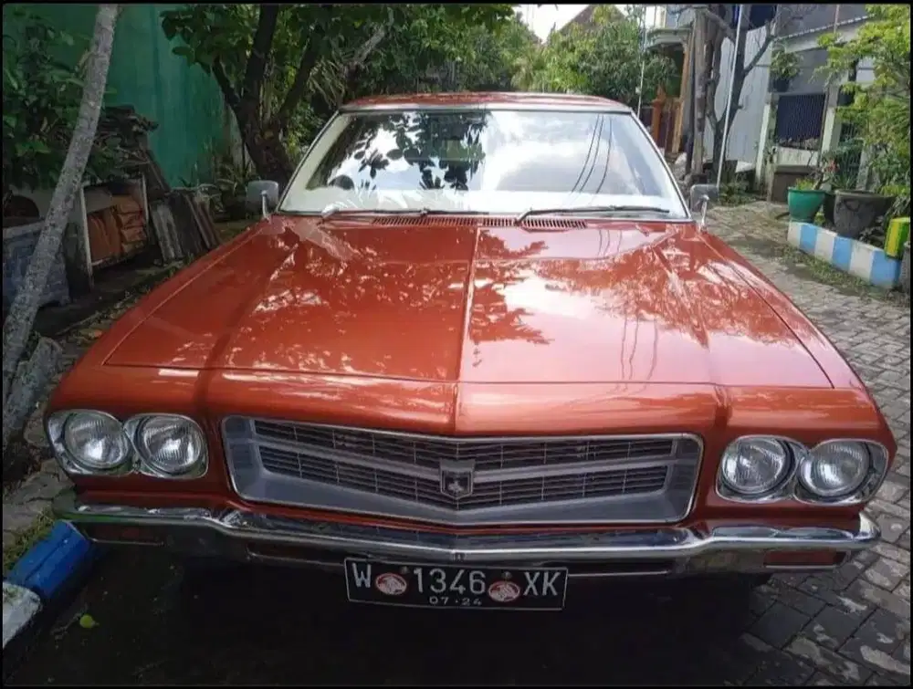 Holden Premier kondisi sangat baik