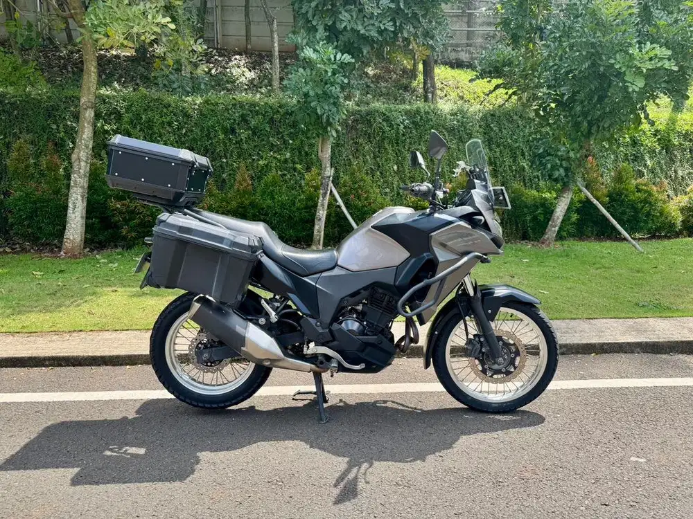 Kawasaki Versys-X 250 2017 (Abu-Abu)