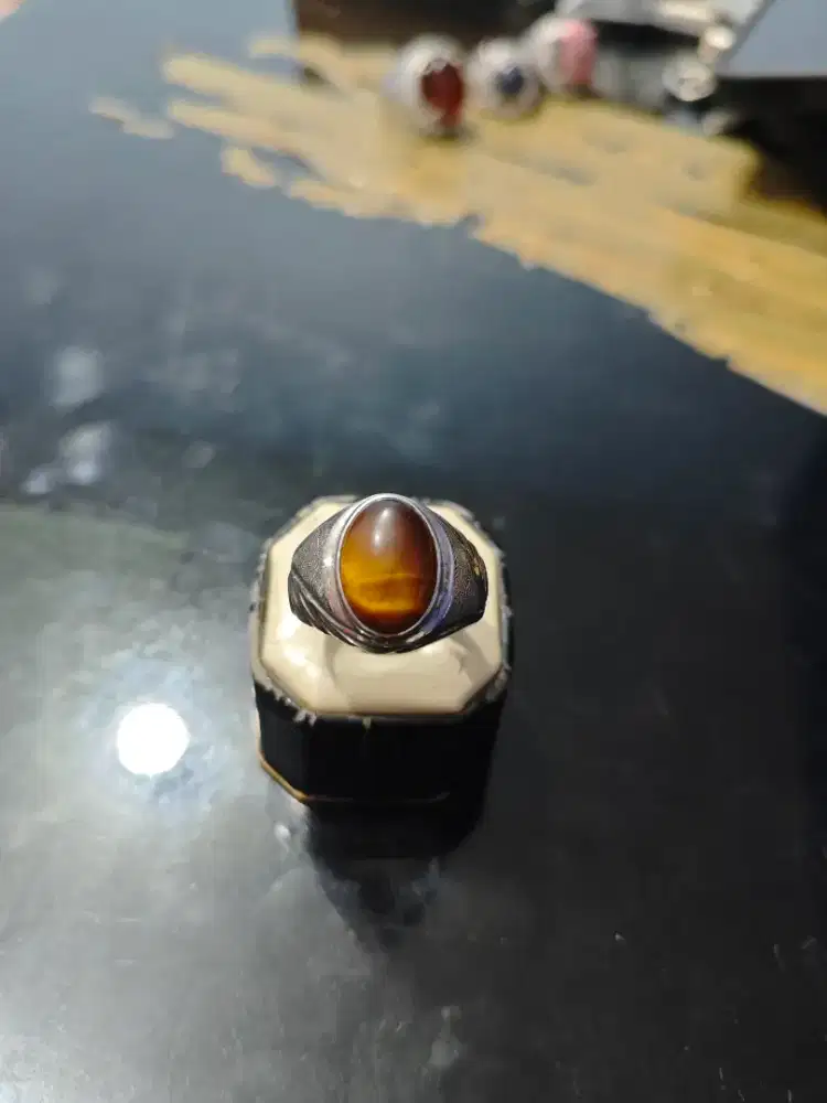 Cincin Eropa Perak Tiger Eyes