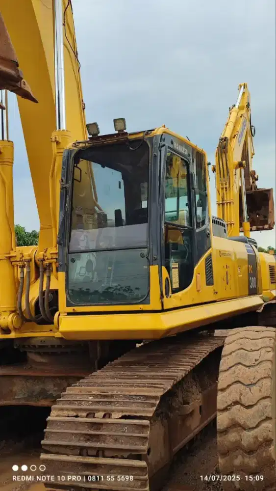 Exca Komatsu PC300 2021 & 2022 
di Banjarmasin