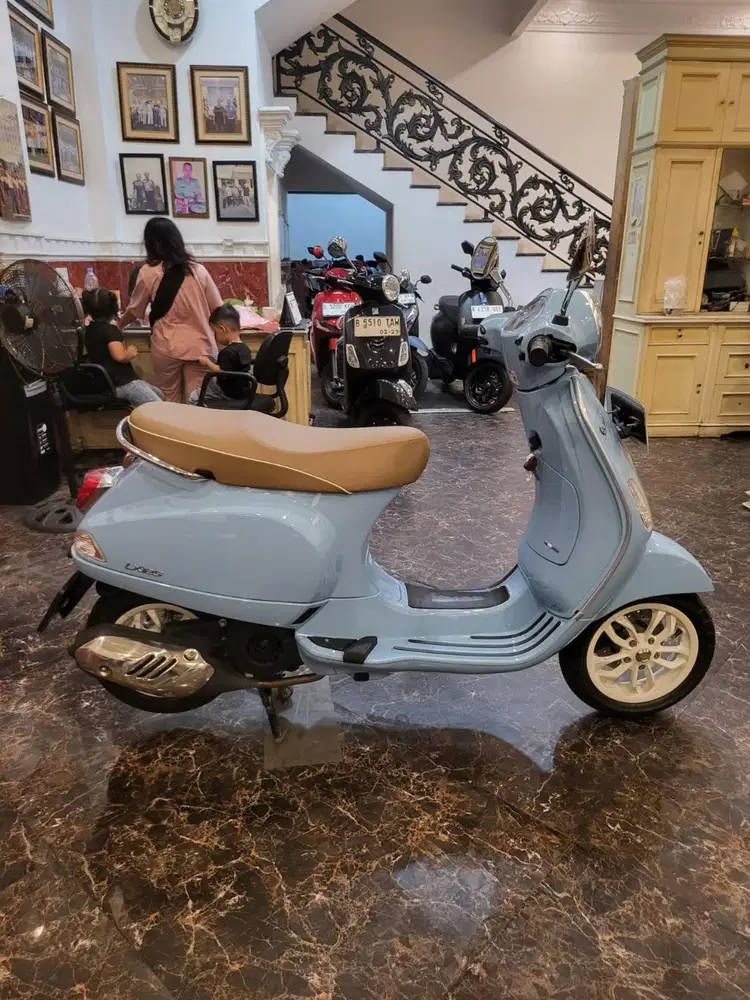 HUB KOM DP 1 JT VESPA LX 125 2025 MOTOR GRES KAYA BARU KM RENDAH