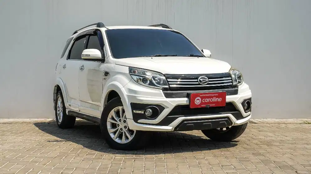 DAIHATSU TERIOS 1.5 R ADVENTURE AT 2016 PUTIH - MOBIL AMAN - PAJAK ON