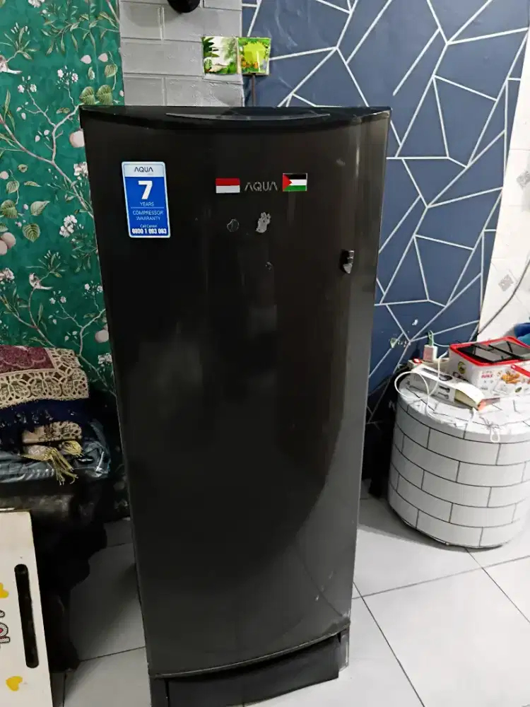 Kulkas lemari es sanyo